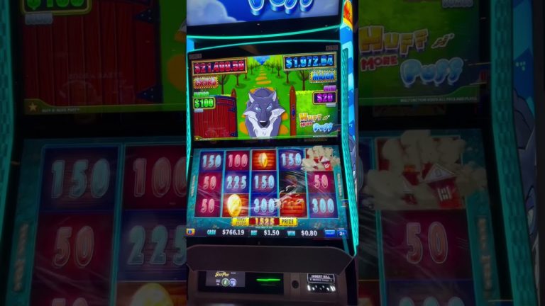 Buzzsaw feature on Huff N Puff! #lasvegas #vegas #slot #shorts #short #money #lucky #cash #slot #win