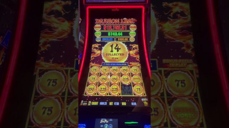 Hold and spin never fails! #lasvegas #vegas #casino #lucky #jackpot #money #shorts #short #slot #win