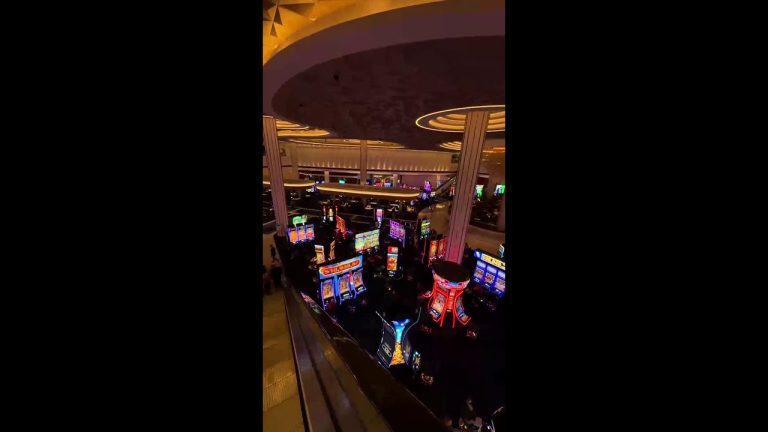 Live Casino Play at Fountaine Bleu Las Vegas!