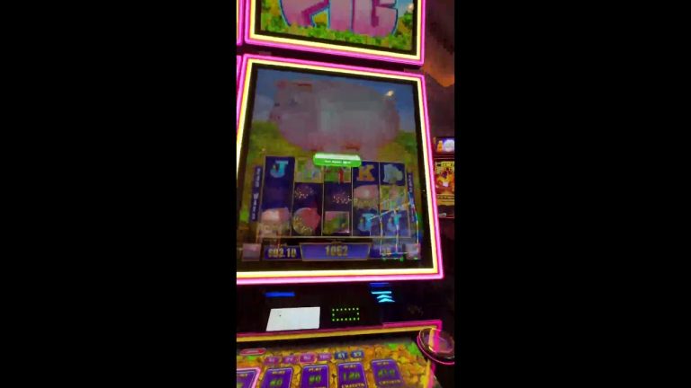 Live Casino Play at Palazzo Las Vegas! World Premier of Big Pig Slot Portrait!