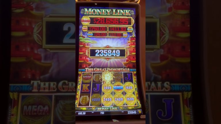 Mega jackpot coin on Money Link!! #jackpot #lasvegas #casino #shortvideo #gambling #lasvegas #slots