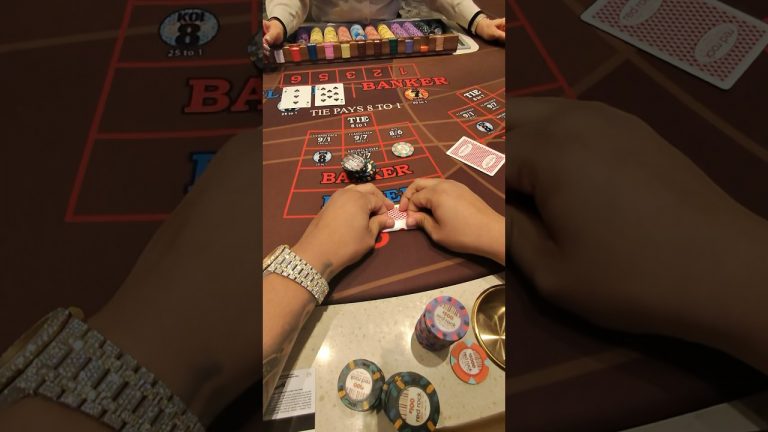 The bending card game #comedy #baccarat #gambling #casinofun