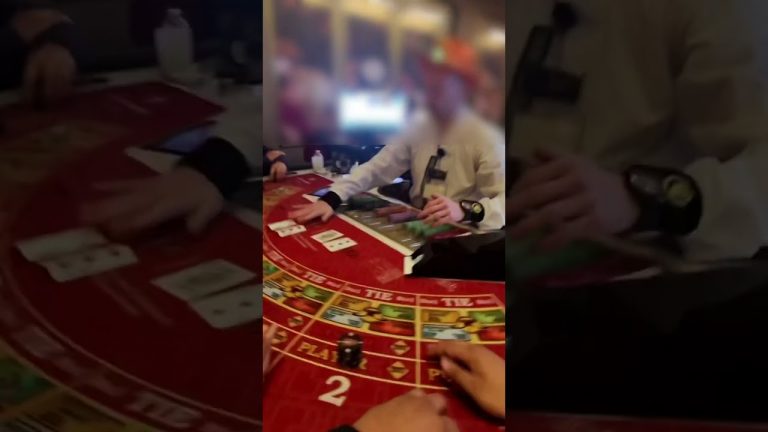 HOW TO BEND CARDS IN BACCARAT HIGH LIMIT #baccarat #comedy #gambling #casino